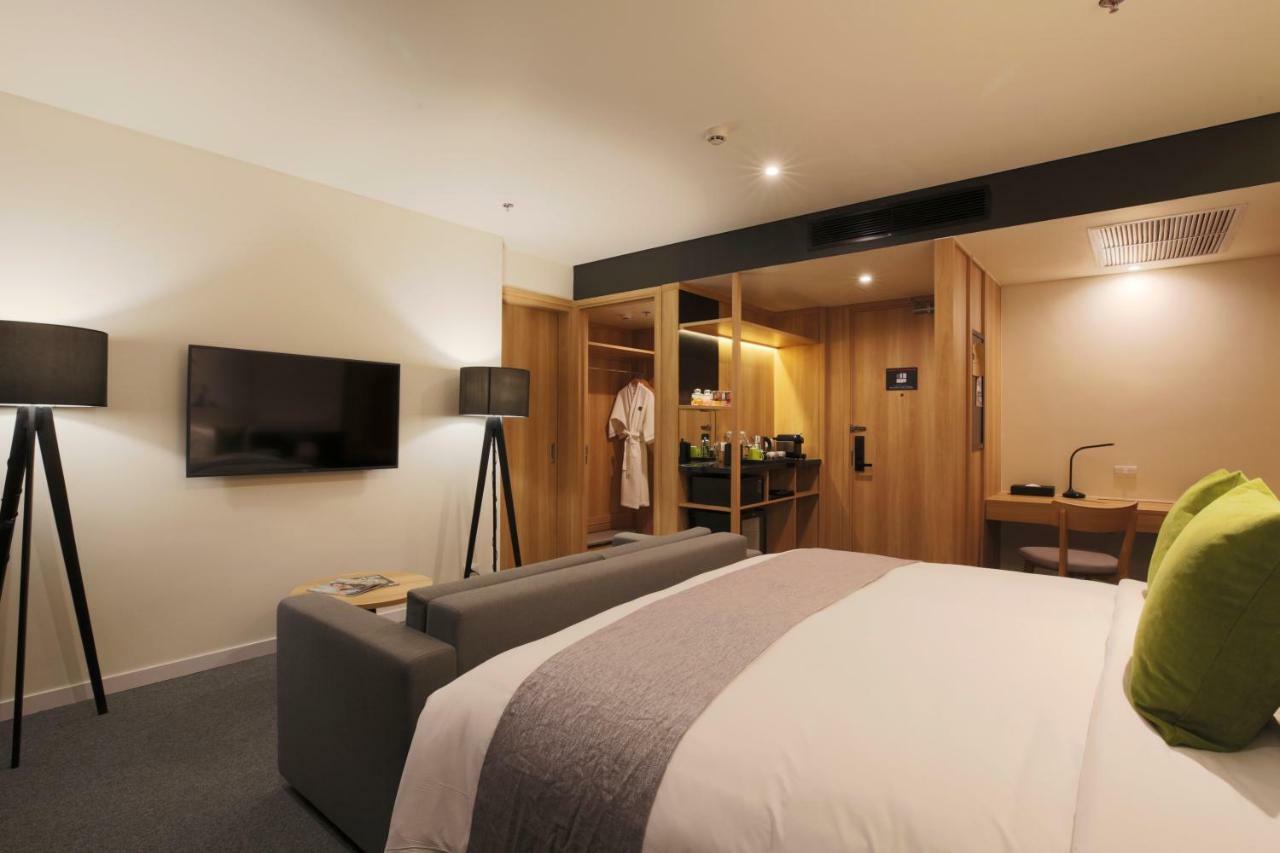 Zazz Urban Ho Chi Minh Hotell Exteriör bild